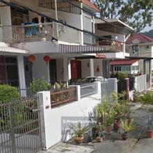 2.5storey Terrace House At Paya Terubong