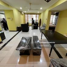 Well maintained corner unit