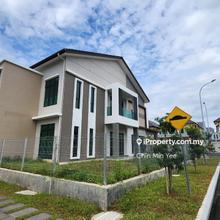 New Freehold Non bumi Corner 2 storey terrace at Bertam for Sale 