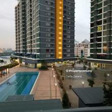 3 Rooms Corner Unit, Vista Alam Service Apartment Dual Key Concept.