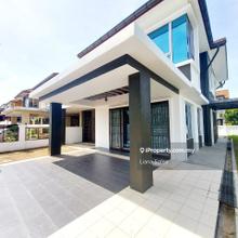 Corner Lot 2 Storey Semi D House Anjung Suasana Bandar Seri Putra
