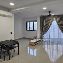 Ready move in, Can be fully furnished, Great condition unit.