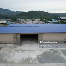 2 New warehouse, Flood Free area