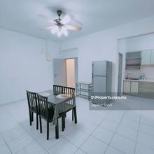 The Golden Triangle Condominium, Sungai Ara
