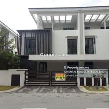 Semi-D house for Rent