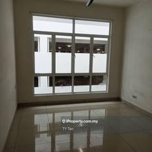 Hot Unit at Perling Apartment Twin Danga For Sale