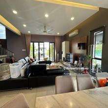 Semi-D house for Sale