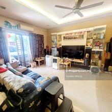 2.5 storey Fully Extended Facing Open Area more Parking available