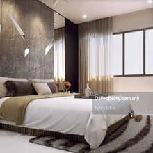 Ready Move in, Low Density Freehold, next to Golf, Lake, Lrt & uni