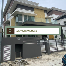 2.5 Storey Bungalow house Taman Bukit Kuang Perdana for sale.