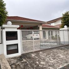 Ss3/39 Taman Universiti  facing main road
