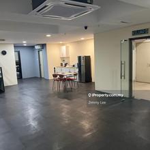 Pj - Ara damansara - Walking Distance to LRT & mall - 5 min to Airport