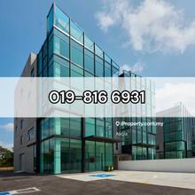 Novus Glenmarie 4.5 Stories Semi-D Factory For Sale