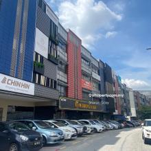 Four storey shoplot facing mainroad for sale
