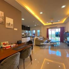 Renovated unit, move in condition, 5mins to MRT