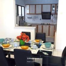 Nice unit facing shops st Taman Bukit Desa