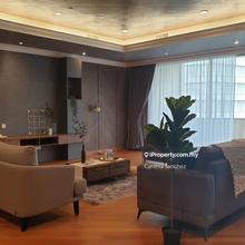 Located in city centre.  Easy access to amenities