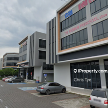 Telok Panglima Garang, Selangor @ 3 Storey Corner Shoplot For Sale