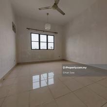 KL View, Non Bumi, Basic Unit, 2 car parks, Well Kept Best Deal Unit
