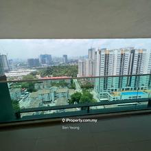 Available now! Triplex penthouse! 6 carparks