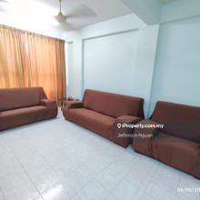Apartment with Lift Swiming Pool Bukit Beruang MMU Walking distance