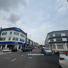 Kulai Vervocity 3 storey shoplot corner for rent Rm18k whole block