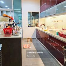 Super Limited & Good Condition with Low Density Freehold Semi-D House