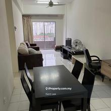 Corner Unit, Middle Floor, KLCC View, Sell Cheap