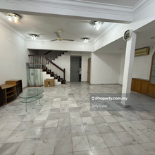 Partly furnished , walking distance to leisure mall
