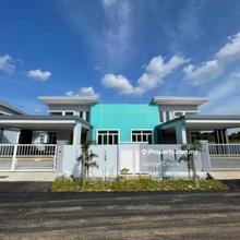Semi-D house for Sale
