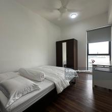 Sqwhere sungai buloh medium room for rent