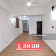 Good deal renovated unit for sale in Taman Desa Relau 2, call now.