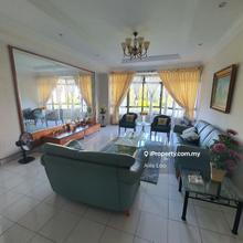 Cheap and spacious 3 bed room in Seputeh