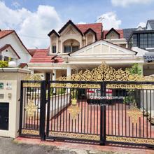 Semi-D house for sale at USJ 5