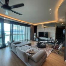 Gurney Paragon Condominium High Floor Renovated Furnished - Sale 