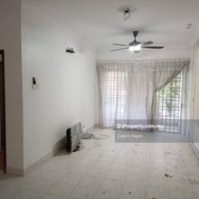 Gurney Park Condo Partially Renovated 1 Car Park Persiaran Gurney