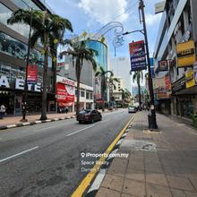 Retail space for Sale