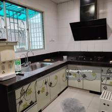 Double Strorey house for Rent at ss4 Kelana Jaya 