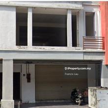 Auction/Lelong
