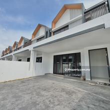 Freehold 2-Storey Terrace in Serenia Anisa, Serenia City