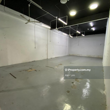 Setia Triangle Ground Floor Commercial Shoplot Bayan Lepas For Rent !