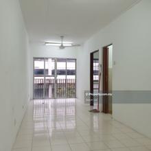 Vista Apartment Damansara Damai For Sale!
