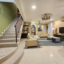 Endlot renovated double storey house for sale 