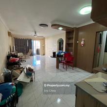 Desa Petaling, Desa Sri Puteri Apartment. KL City.