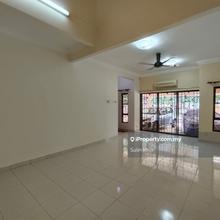 Bandar Kinrara Double Storey Superlink House for sale!! 