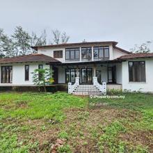 Cheap Nice Reno 2 Stry Bungalow at Country Heights Kajang