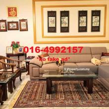 Well maintained. Quite neighborhood.