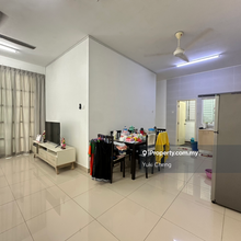 Middle floor, Good environment