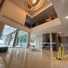 Fully Renovated Bandar Parkland Klang Bungalow Corner Lot 80x97 Sale
