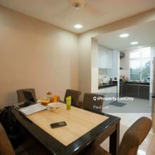 Park Villa Townhouse Upper Floor 1529sf 3room Fully Reno Gated Guarded